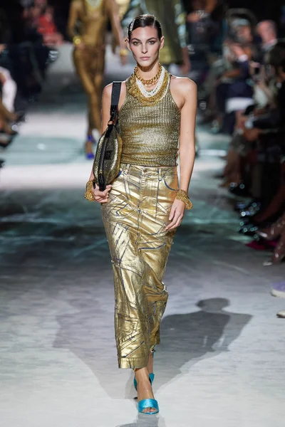 Look 35